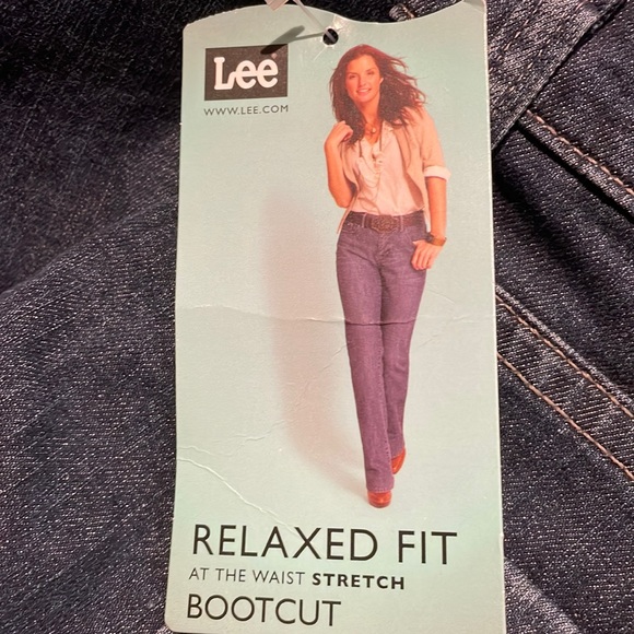 lee relaxed fit bootcut jeans